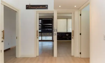 Sala comercial à venda na Rua Ébano Pereira, 11, Centro, Curitiba por R$ 235.000