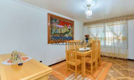 Casa com 3 quartos à venda na Rua Paraíso do Norte, 67, Centro, Pinhais por R$ 650.000