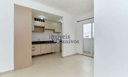 Apartamento com 2 quartos para alugar na Rua Irineu Jarecki Machado, 145, Cidade Jardim, São José dos Pinhais por R$ 2.000