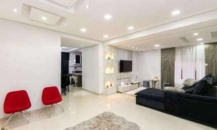Casa em condomínio fechado com 3 quartos à venda na Hyron Homero Damasceno, 119, Xaxim, Curitiba por R$ 1.800.000