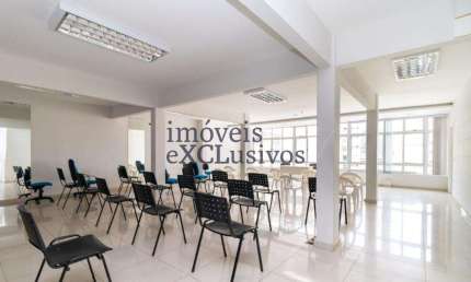 Sala comercial com 6 salas à venda na Rua Monsenhor Celso, 256, Centro, Curitiba por R$ 890.000