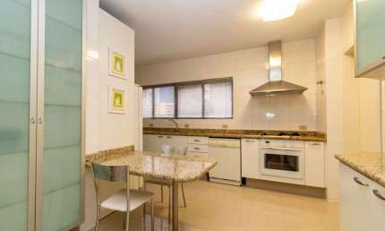 Apartamento com 3 quartos para alugar na Rua Buenos Aires, 258, Batel, Curitiba por R$ 10.000