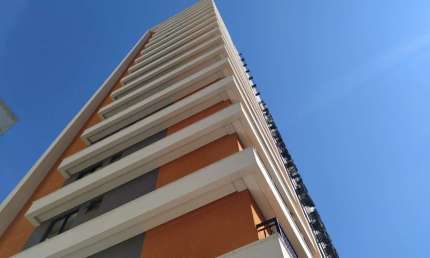 Apartamento com 1 quarto  para alugar, 17.00 m2 por R$1150.00  - Centro - Curitiba/PR