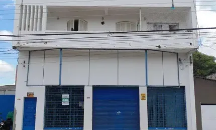 Prédio à venda, 650.00 m2 por R$1990000.00  - Reboucas - Curitiba/PR