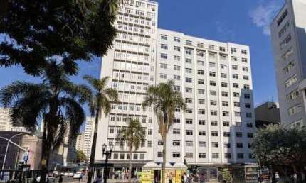 Conjunto Comercial à venda, 42.00 m2 por R$158000.00  - Centro - Curitiba/PR