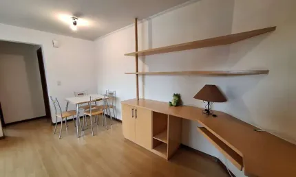 Apartamento com 1 quarto  para alugar, 38.00 m2 por R$2300.00  - Batel - Curitiba/PR