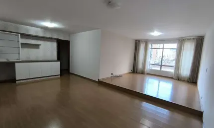 Apartamento para alugar, 198.00 m2 por R$2900.00  - Agua Verde - Curitiba/PR