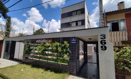 Estúdio com 1 quarto  para alugar, 29.09 m2 por R$1390.00  - Portao - Curitiba/PR