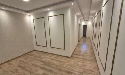 Loja para alugar, 122.25 m2 por R$1890.00  - Cristo Rei - Curitiba/PR