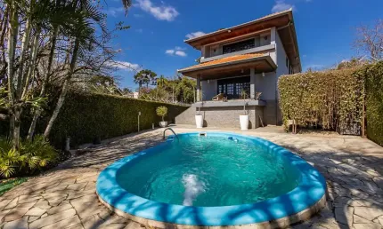 Casa residencial com 4 quartos  para alugar, 432.80 m2 por r$7900.00  - ahu - curitiba/pr