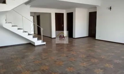 Maravilhoso sobrado!!! rua calma e larga!!   243 m² de área util.  4 dormitórios 2 suítes !!!!