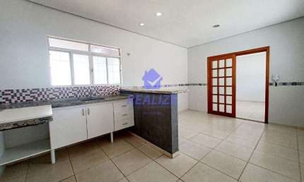 Casa com 2 dormitórios à venda, 100 m² por R$ 410.000,00 - Jardim Cambuí - Botucatu/SP