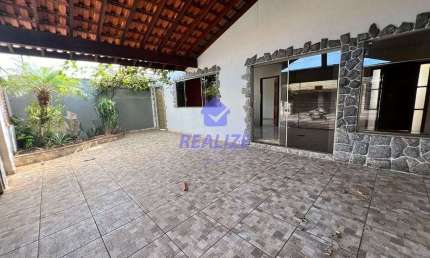 Oportunidade -  Casa Vila Pinheiro Machado / Vila Ângela - Botucatu / SP
