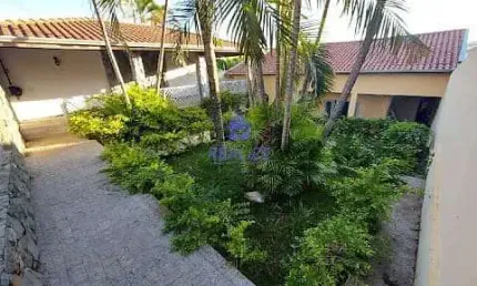 Casa com 4 dormitórios à venda, 265 m² por R$ 550.000,00 - Vila Maria - Botucatu/SP