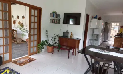 Chácara c/ A.C de 280m² / Casa principal/Casa de hóspedes / Edícula . Loc. Itupeva -SP