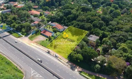 Terreno com 1677mts ,Na rodovia para Itatiba, acesso fácil pela rodovia