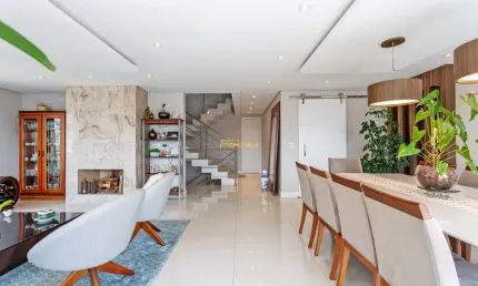 Casa de Luxo no Condomínio Solar dos Girassóis – 4 Suítes e Bosque Privativo!