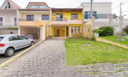 Sobrado Semi mobiliado 3 quartos 2 vagas 113m² no Atuba