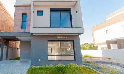 Vivendas do Parque - Casa 3 dormitórios (1suíte) e 2 vagas no Santa Cândida.