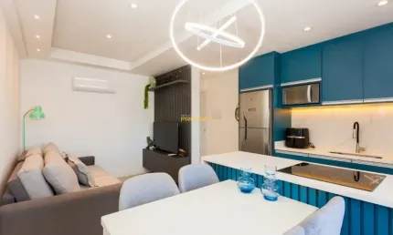 Bloom - Apto mobiliado 2 dormitórios (1suíte), e 1 vaga de garagem no bairro Água verde