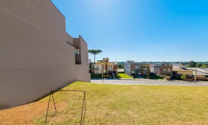 Reserva bonvini - terreno de 290,68m² em condominio completo no santa candida