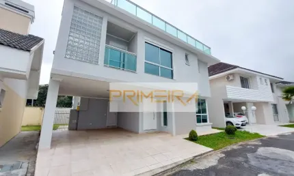 Casa de alto padrão no condomínio Four Seasons - 4 suítes - 354m²