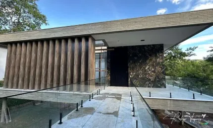 Casa de alto padrão com 6 suítes e lazer completo no aldeia do vale