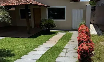 Casa térrea reformada à venda no Residencial Monte Verde com 4 quartos e área gourmet completa