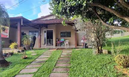 Casa térrea à venda com 3 quartos, suíte e área gourmet – Pronta para morar