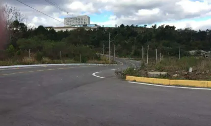 Terreno à venda na Rua Assis Brasil, 100, Ferroviário, Garibaldi