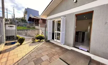 Casa à venda, 2 quartos, 3 vagas, Universitário - Bento Gonçalves/RS