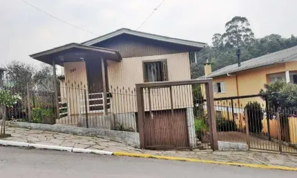 Casa com 3 quartos à venda na Rua Salvador Do Sul, 593, Aurora, Carlos Barbosa