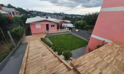 Fluence imóveis vende COM EXCLUSIVIDADE!! Linda casa de Alvenaria com 2 moradias/ACEITA APARTAMENTO OU TERRENO