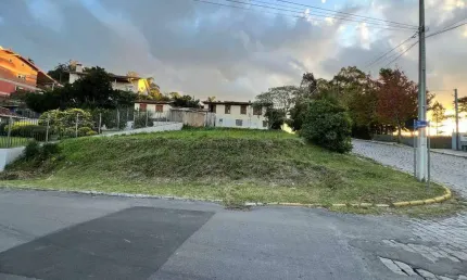 Terreno à venda na Rua Independencia, 100, Triângulo, Carlos Barbosa