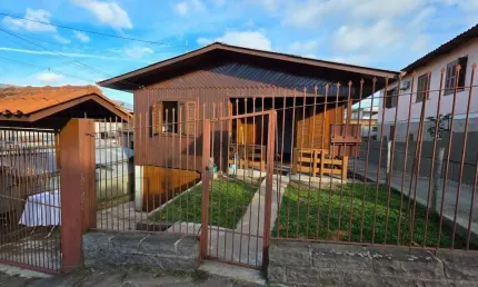 Casa com 3 quartos à venda na Rua Francisco de Carli, 442, Santa Marta, Bento Gonçalves
