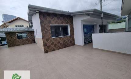 Casa com 3 dormitórios à venda, 128 m² por R$ 1.450.000,00 - Centro - Caraguatatuba/SP