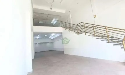 Ponto Comercial Amplo no Centro de Caraguatatuba – 400m2