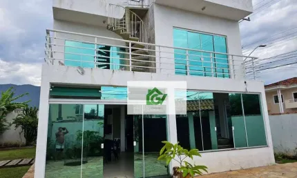 Sobrado com 4 dormitórios à venda, 220 m² por R$ 1.320.000 - Massaguaçu - Caraguatatuba/SP