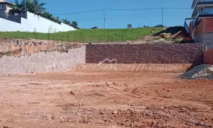 Terreno 1200 metros com terraplanagem e arrimo ja prontos à venda em condominio