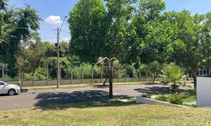 Maravilhoso lote de frente para mata no Condomínio Jardins Di Roma