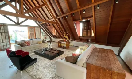 Casa em condomínio fechado com 3 quartos para alugar na rua araranguá, centro, florianópolis, 145 m2 por r$ 9.000