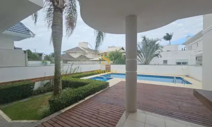 Casa em condomínio fechado com 4 quartos à venda na rua dos cações, jurerê internacional, florianópolis, 460 m2 por r$ 4.990.000