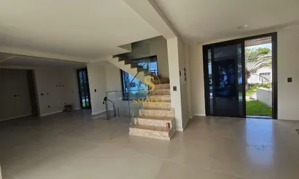 Casa em condomínio fechado com 3 quartos à venda na rua das piraúnas, jurerê, florianópolis, 222 m2 por r$ 3.800.000