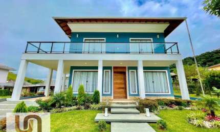 Casa com 4 dormitórios à venda, 390 m² por R$ 1.700.000,00 - Vargem Grande - Teresópolis/RJ