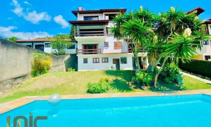 Casa com 5 dormitórios à venda, 601 m² por R$ 1.800.000,00 - Iucas - Teresópolis/RJ