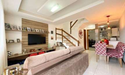 Casa com 3 dormitórios à venda, 96 m² por R$ 780.000,00 - Cascata dos Amores - Teresópolis/RJ