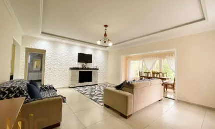 Casa com 3 dormitórios à venda, 196 m² por R$ 940.000,00 - Golfe - Teresópolis/RJ