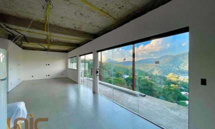 Casa com 4 dormitórios à venda, 223 m² por R$ 990.000,00 - Albuquerque - Teresópolis/RJ