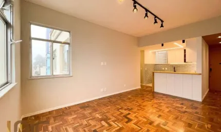 Apartamento com 2 dormitórios à venda, 59 m² por R$ 470.000,00 - Alto - Teresópolis/RJ