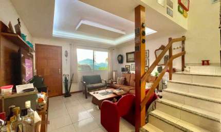 Casa com 3 dormitórios à venda, 98 m² por R$ 595.000,00 - Cascata dos Amores - Teresópolis/RJ